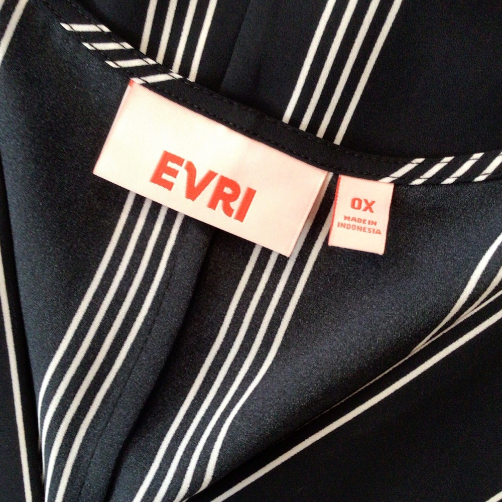 Evri X2 1 Emerald Green and 1 black/White Stripe long sleeve blouse size 0X - Picture 8 of 11